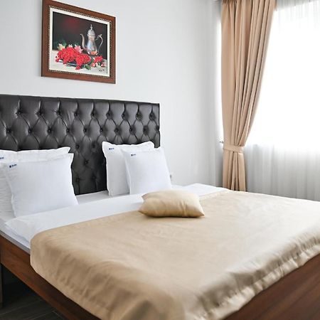 Motel Celebic Mitrovici  Ngoại thất bức ảnh