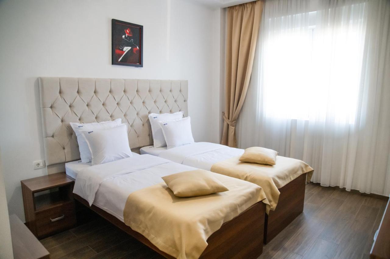 Motel Celebic Mitrovici  Ngoại thất bức ảnh
