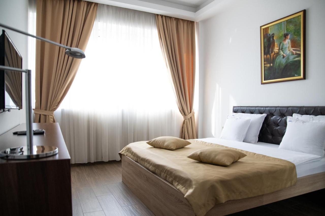 Motel Celebic Mitrovici  Ngoại thất bức ảnh